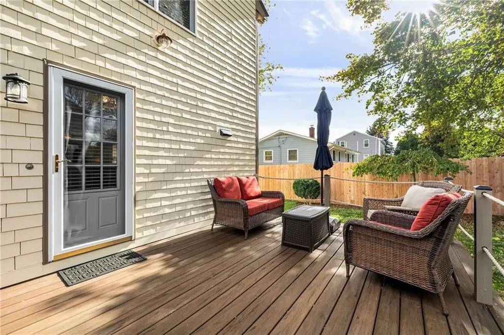 66 Islington Avenue Portsmouth RI 02871