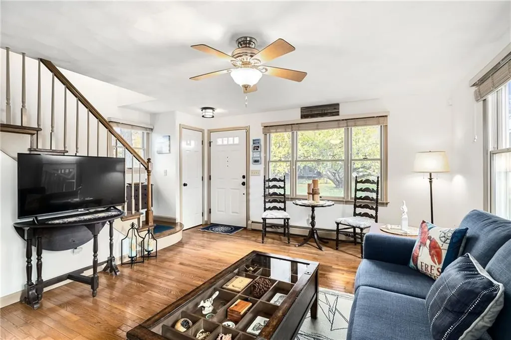 66 Islington Avenue Portsmouth RI 02871