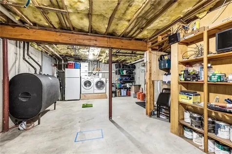 66 Islington Avenue Portsmouth RI 02871