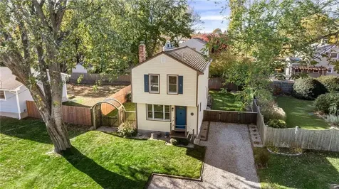 66 Islington Avenue Portsmouth RI 02871