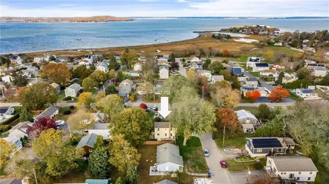 66 Islington Avenue Portsmouth RI 02871