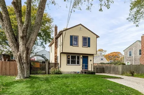 66 Islington Avenue Portsmouth RI 02871