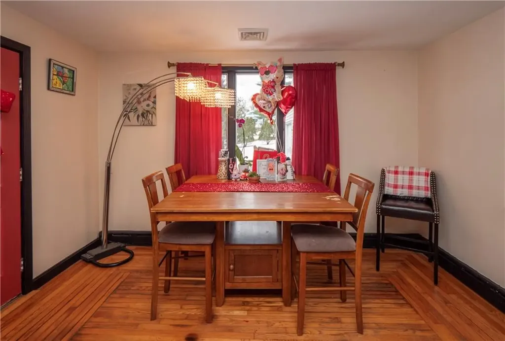22 Maple Drive Portsmouth RI 02871