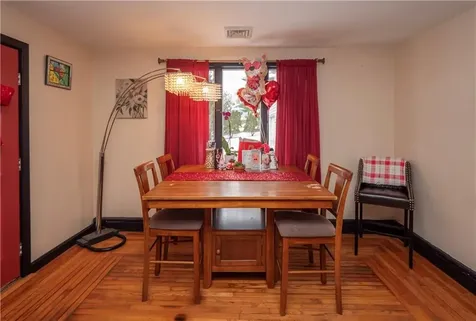 22 Maple Drive Portsmouth RI 02871