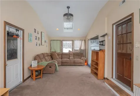 22 Maple Drive Portsmouth RI 02871