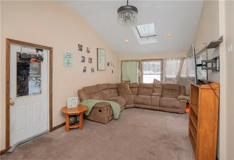 22 Maple Drive Portsmouth RI 02871