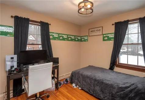 22 Maple Drive Portsmouth RI 02871