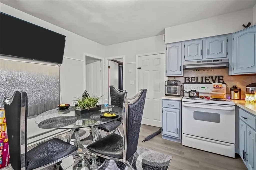 35 Laurel Street Pawtucket RI 02860