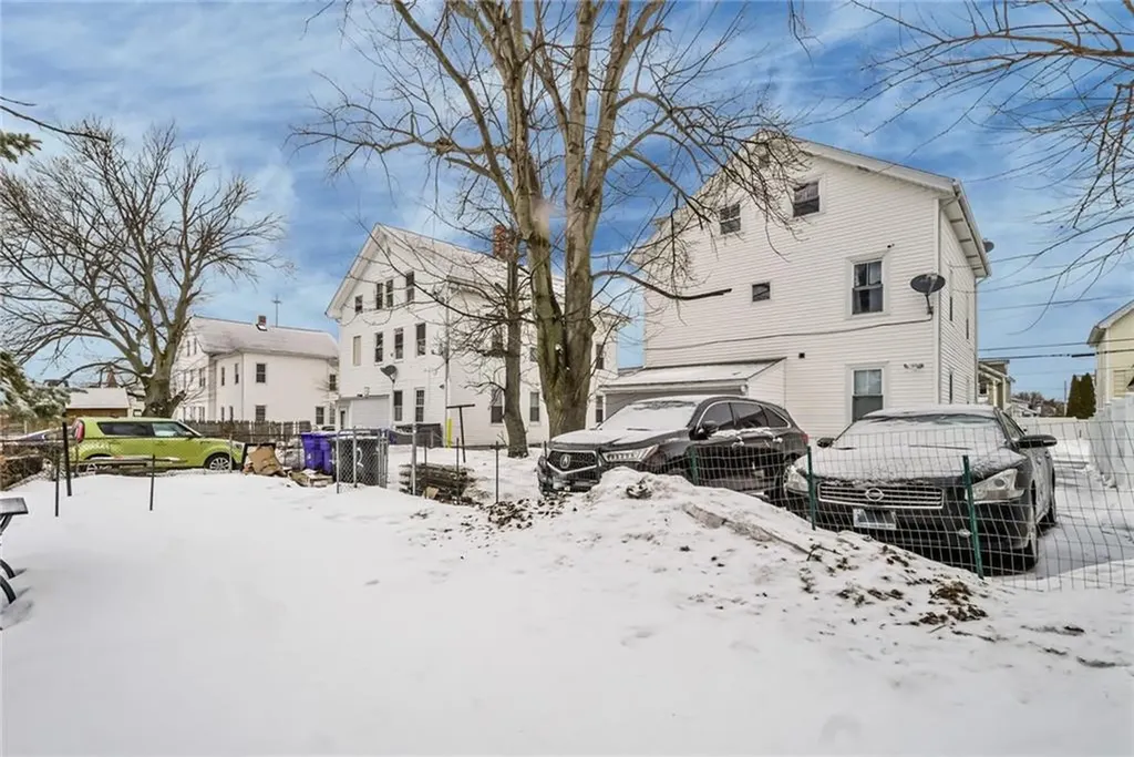 35 Laurel Street Pawtucket RI 02860