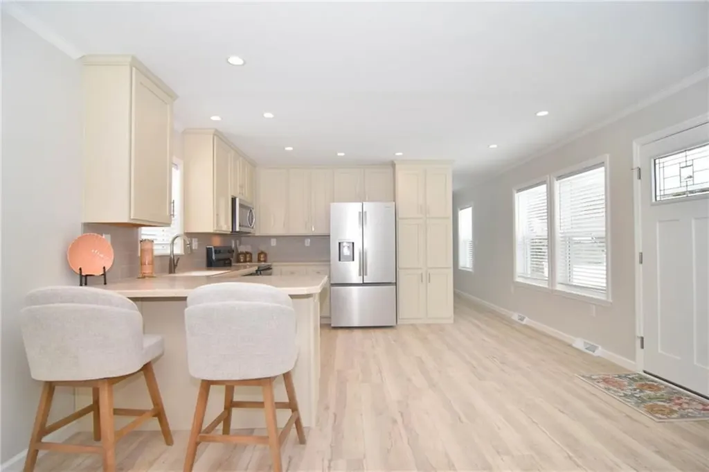 18 Comfort Lane South Kingstown RI 02879