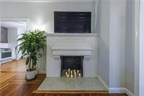 7 Mount Vernon Street Newport RI 02840