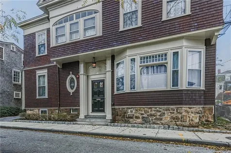 7 Mount Vernon Street Newport RI 02840