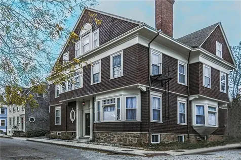 7 Mount Vernon Street Newport RI 02840