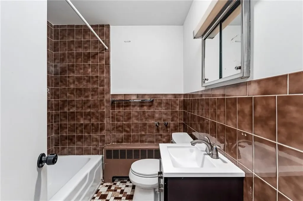 42 Woodland Drive West Warwick RI 02893