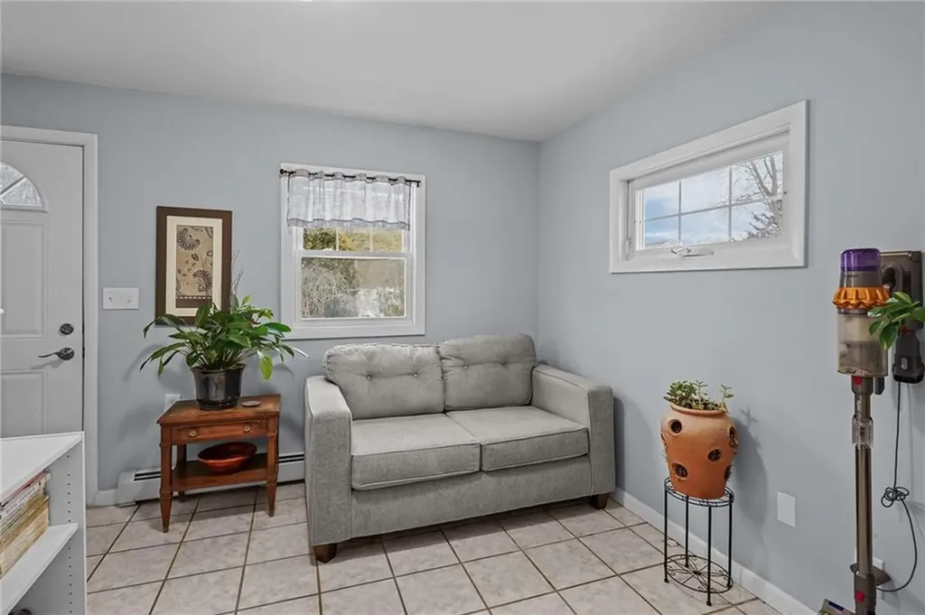 78 Gervais Street Coventry RI 02816