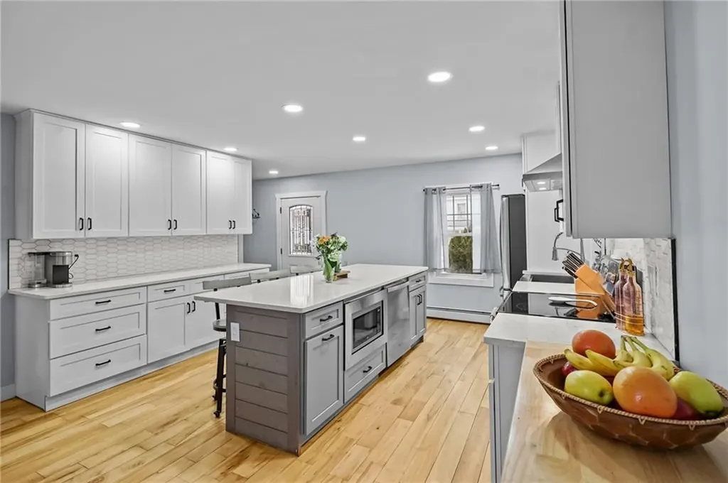 78 Gervais Street Coventry RI 02816