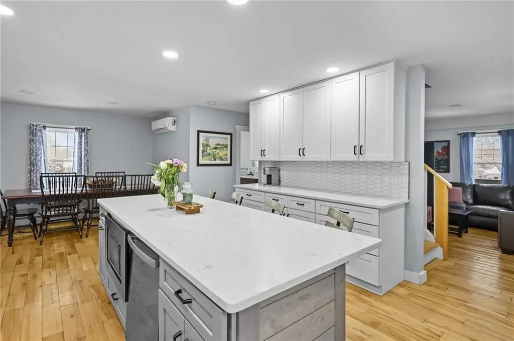 78 Gervais Street Coventry RI 02816