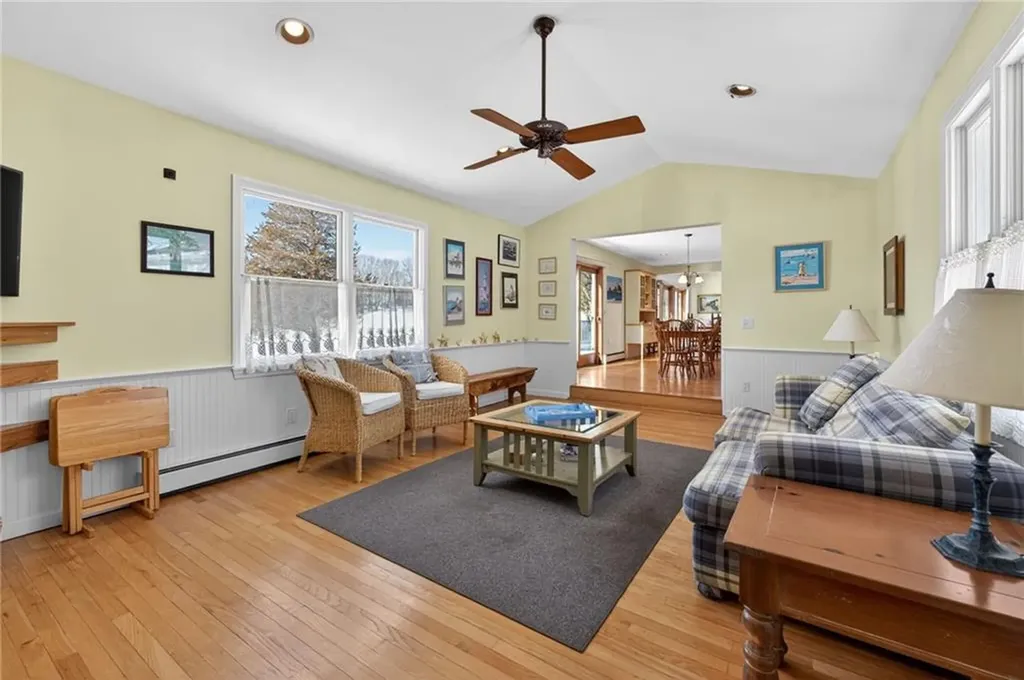 19 Wicklow Road Westerly RI 02891
