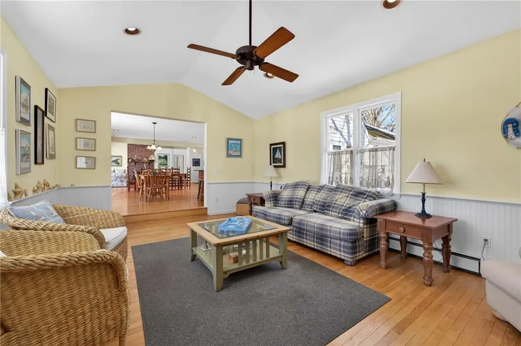 19 Wicklow Road Westerly RI 02891