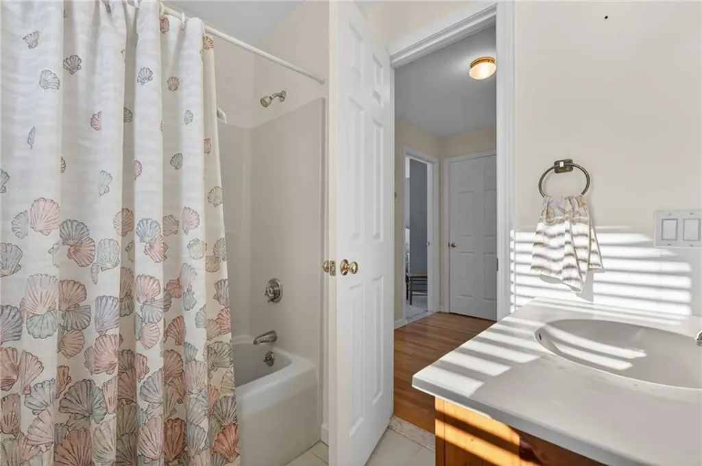 19 Wicklow Road Westerly RI 02891