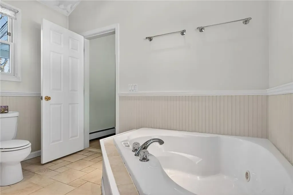 19 Wicklow Road Westerly RI 02891