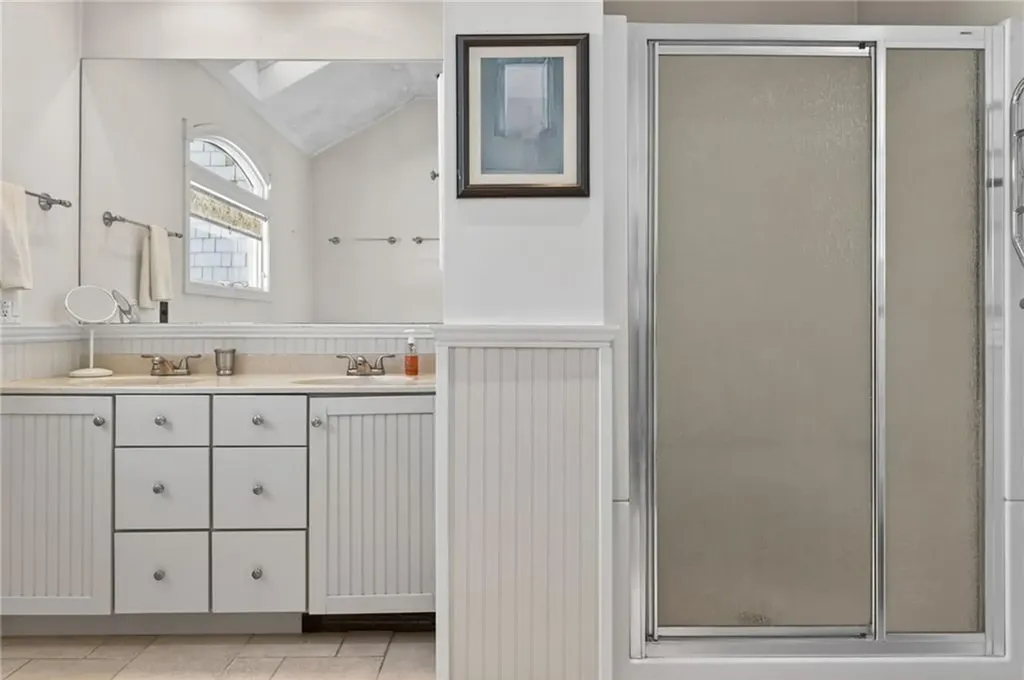19 Wicklow Road Westerly RI 02891