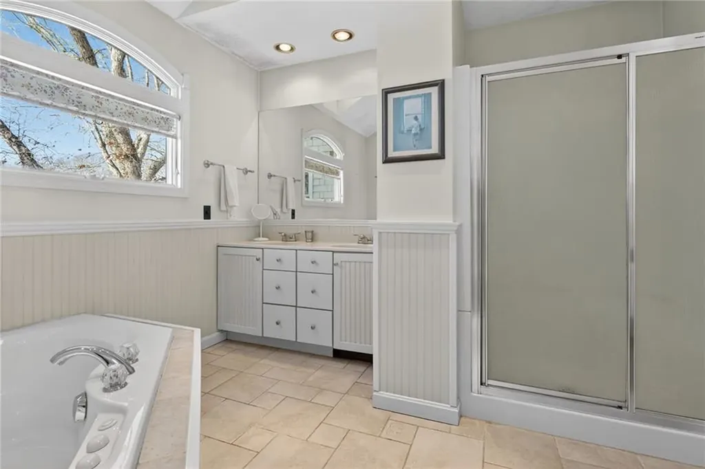 19 Wicklow Road Westerly RI 02891