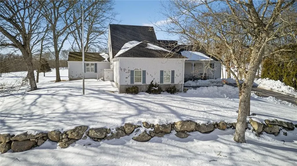 19 Wicklow Road Westerly RI 02891