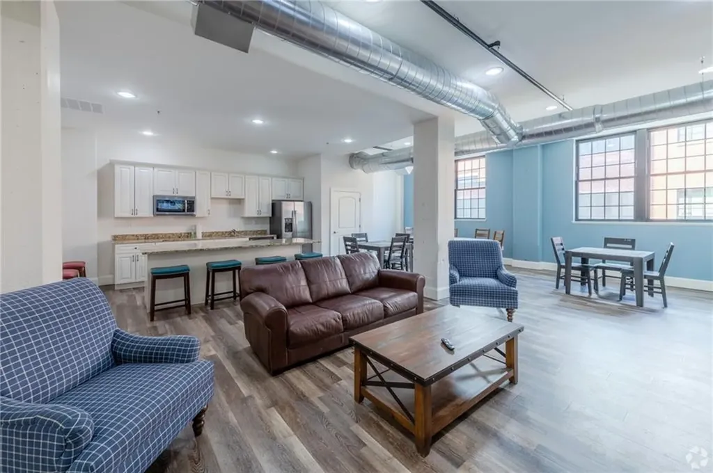 11 Eagle Street Providence RI 02908