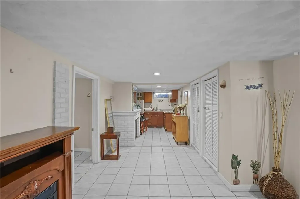 4 Priscilla Avenue Providence RI 02909