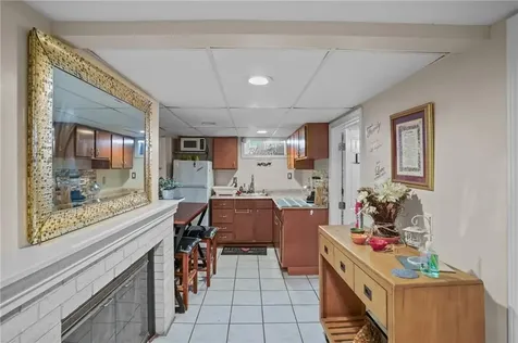 4 Priscilla Avenue Providence RI 02909