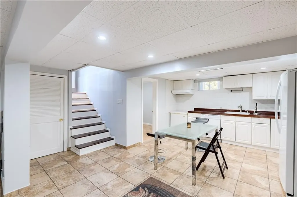 928 Admiral Street Providence RI 02904