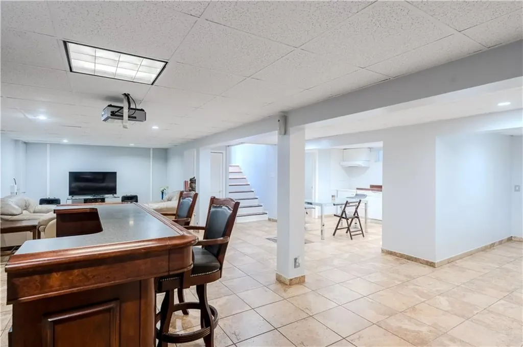 928 Admiral Street Providence RI 02904