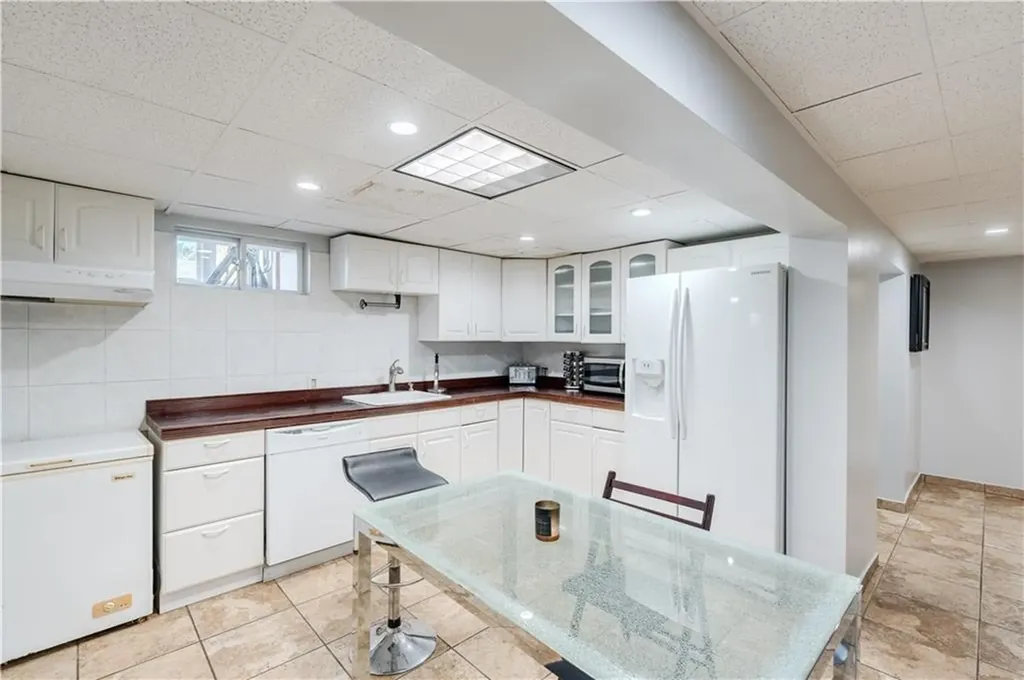 928 Admiral Street Providence RI 02904