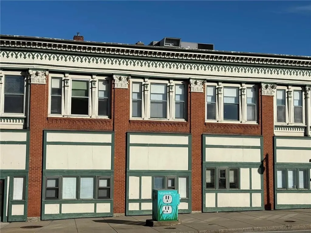 12 Court Street Woonsocket RI 02895