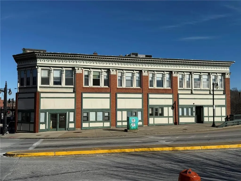 12 Court Street Woonsocket RI 02895
