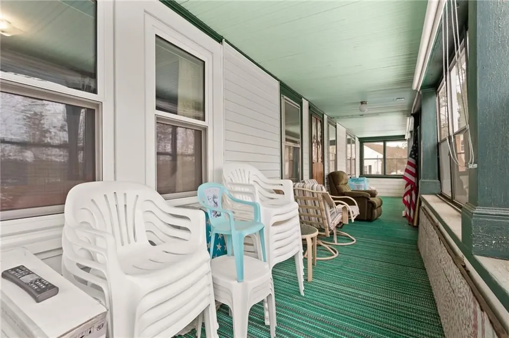 85 Stillwater Road Smithfield RI 02917