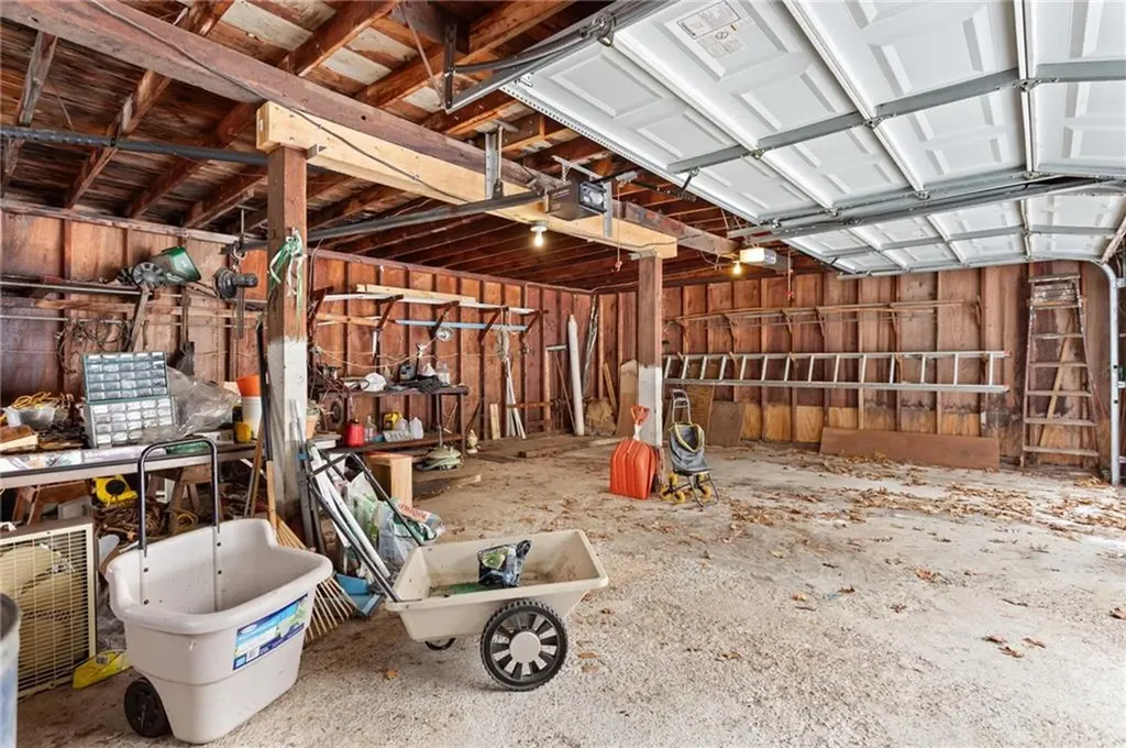 85 Stillwater Road Smithfield RI 02917