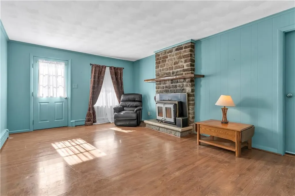 137 Colonial Avenue Cumberland RI 02864