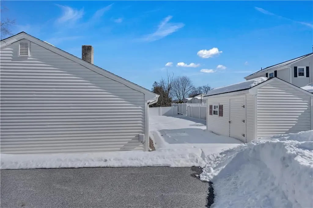 137 Colonial Avenue Cumberland RI 02864