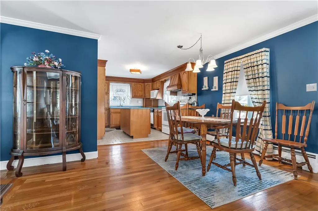 137 Colonial Avenue Cumberland RI 02864