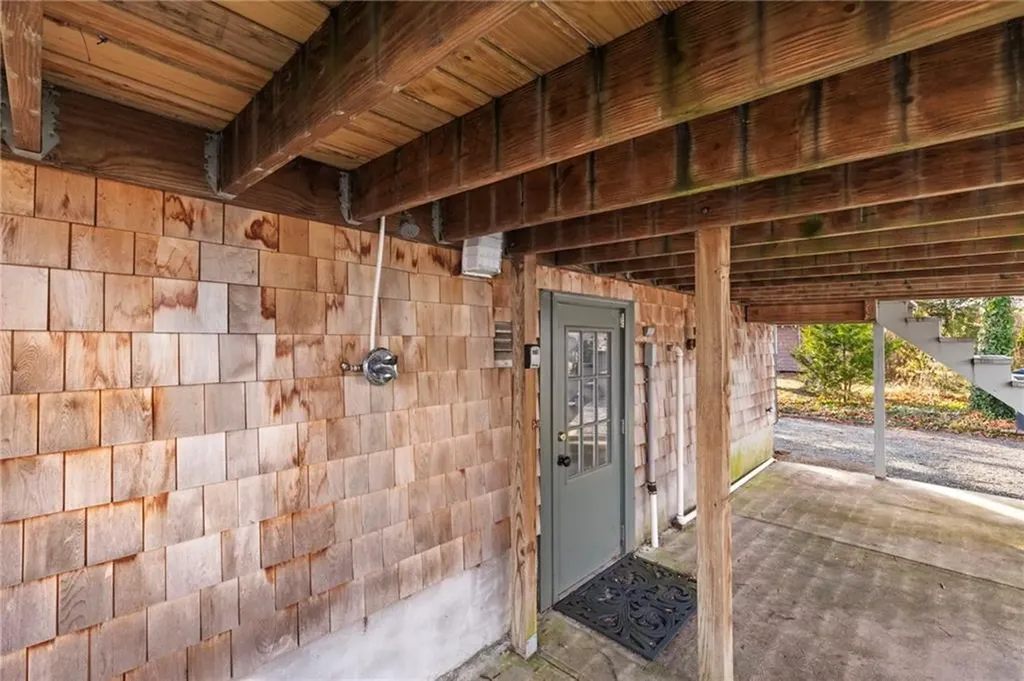 151 Ives Road Warwick RI 02818