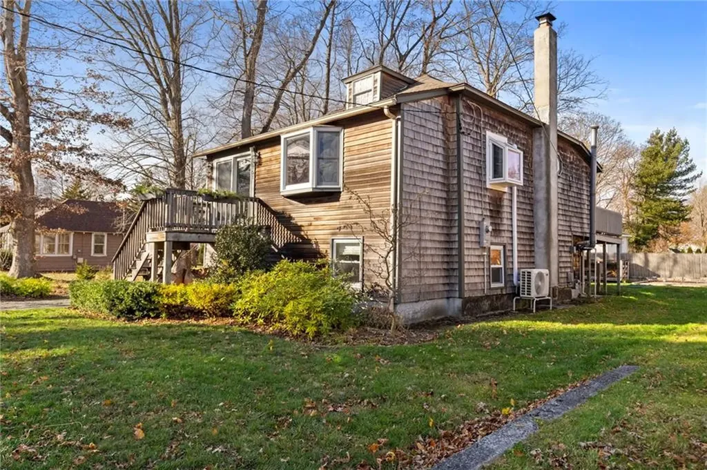 151 Ives Road Warwick RI 02818