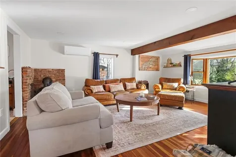 151 Ives Road Warwick RI 02818