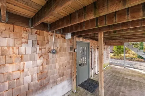 151 Ives Road Warwick RI 02818