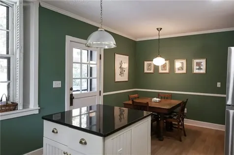 6 Howe Avenue Newport RI 02840