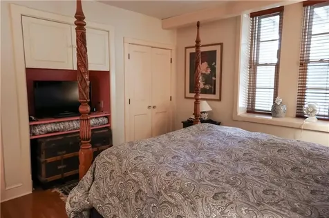 6 Howe Avenue Newport RI 02840