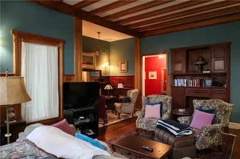 6 Howe Avenue Newport RI 02840