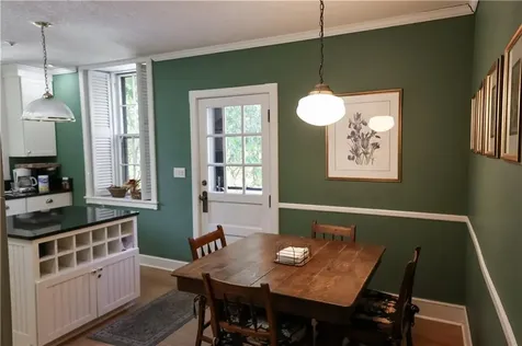 6 Howe Avenue Newport RI 02840