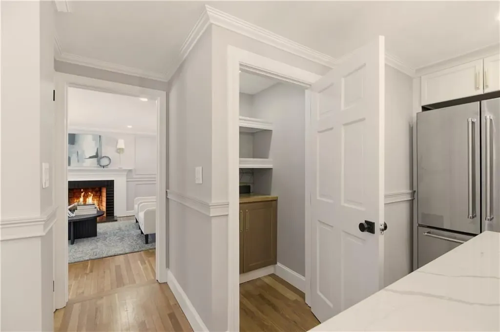 26 Tiffany Circle Barrington RI 02806